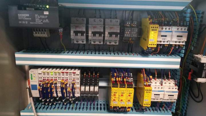 Maintenance de robot industriel France