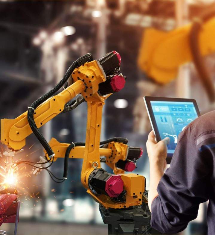 Formateur en robotique industrielle sur mesure France